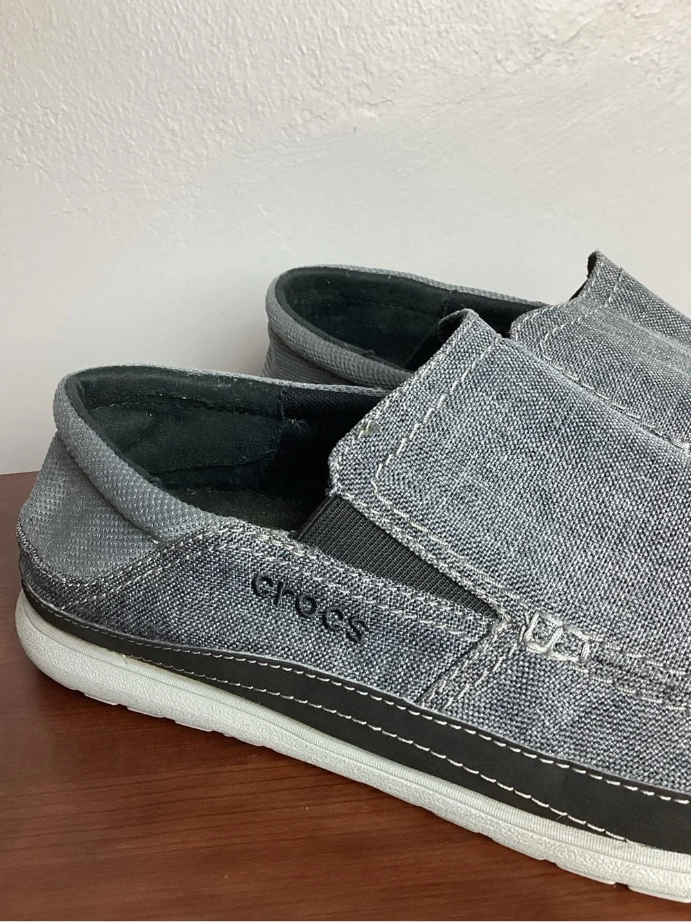 CROCS casual slip